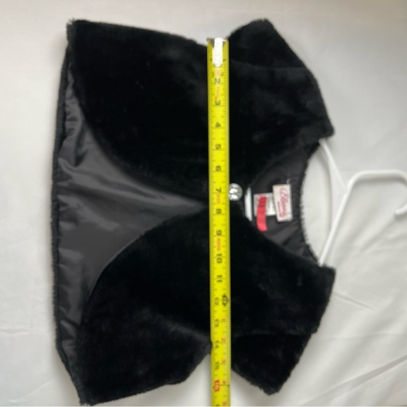 Macy's Girls Bloom Black Faux Fur (Size 10-12) - Picture 3 of 9